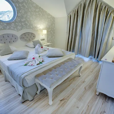 Pinehill & Hotel Oludeniz