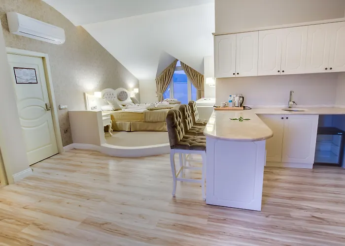 بينيل هوتل&سويتس فندق 3*