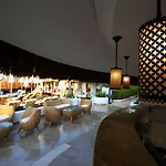 Pinehill & Otel 3*