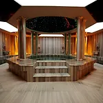 Pinehill & Otel 3*