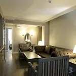 Otel Pinehill &