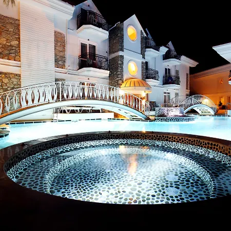 Pinehill & Hotel Ölüdeniz