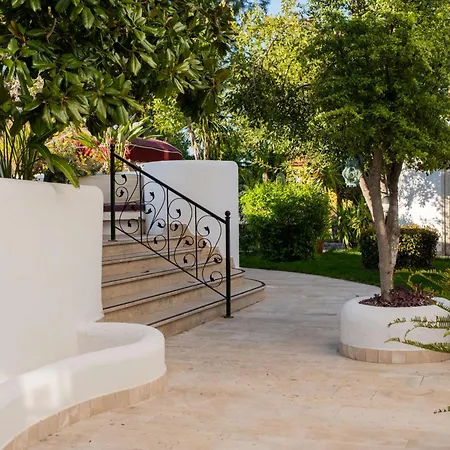 Pinehill Hotel&suites Hotel 3*