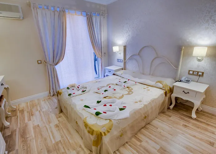 Pinehill & Hotel Ölüdeniz